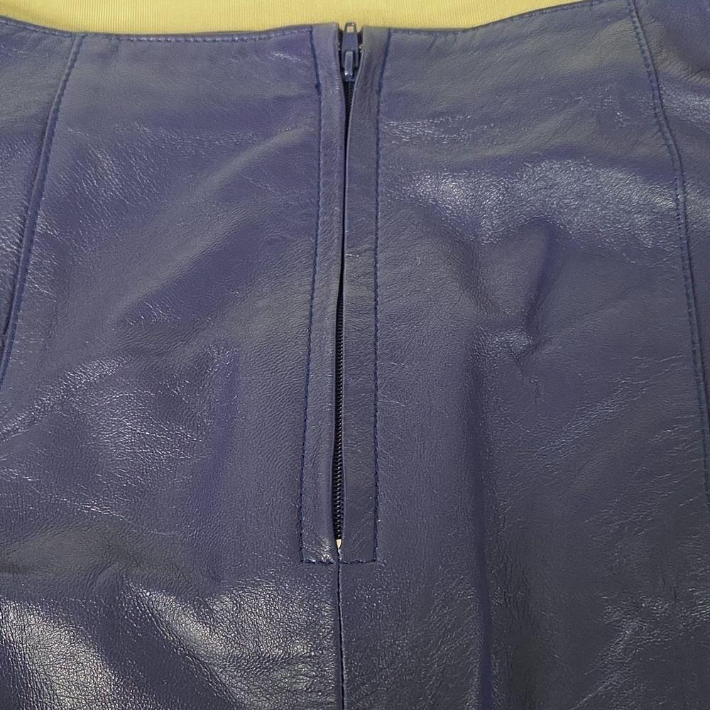 Women's Skirt Sz 8 Dark Purple Leather 100% Y2K - Picture 5 of 6
